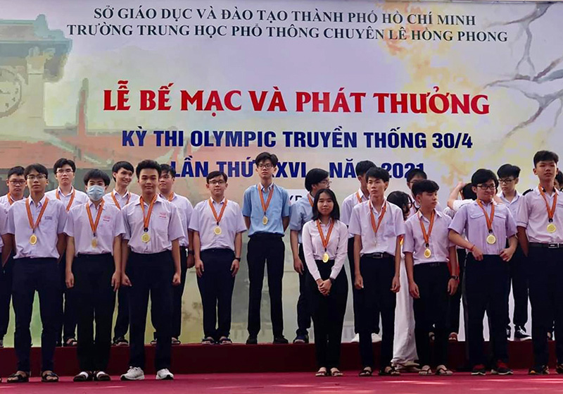 Cuộc thi Olympic truyền thống 30 tháng 4